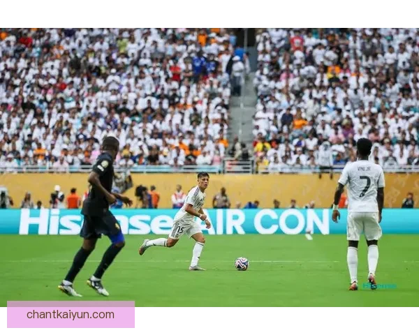 西甲皇马进攻火力持续提升，球队表现稳健，力争卫冕成功。